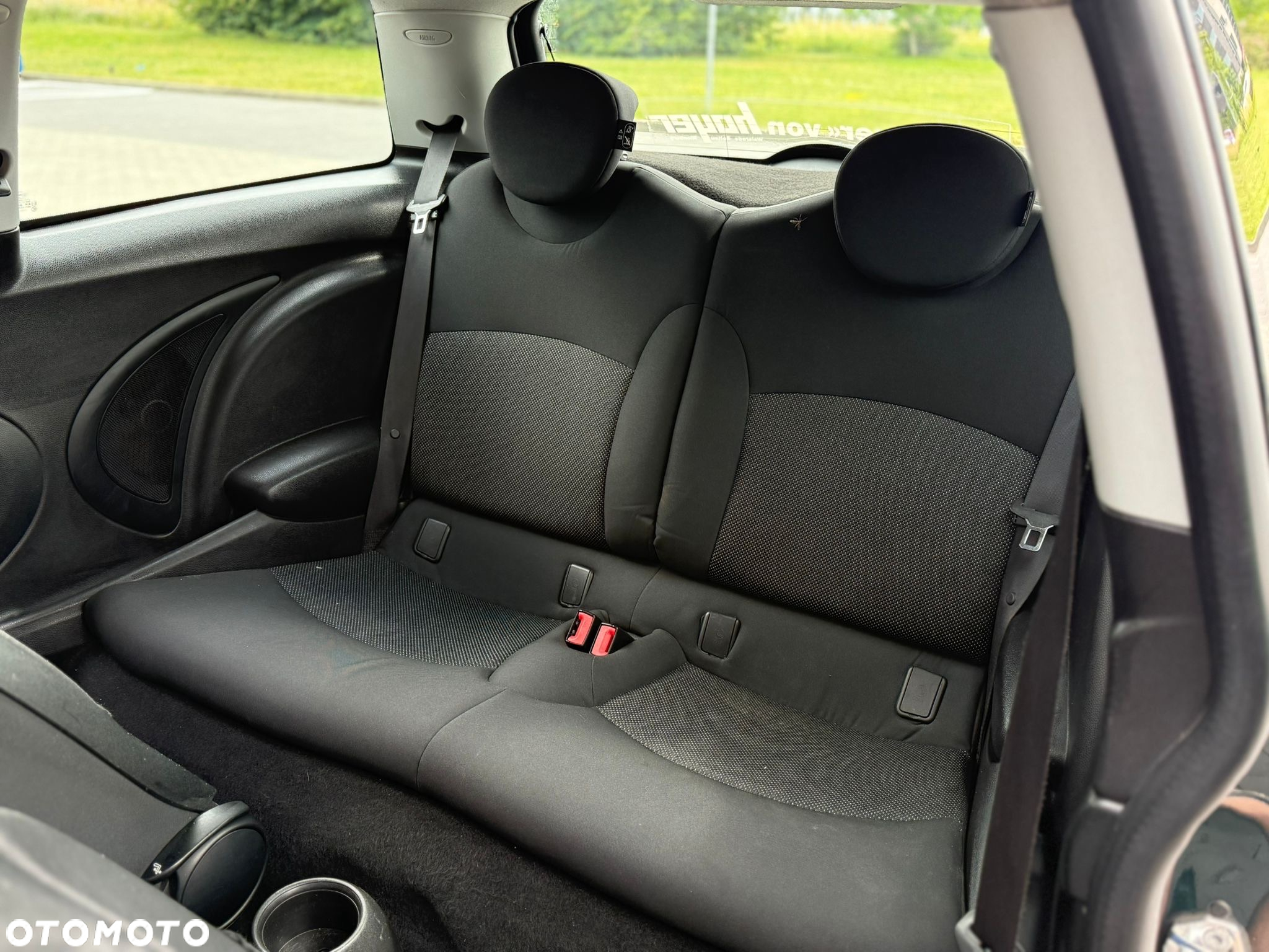 MINI Cooper Standard - 2