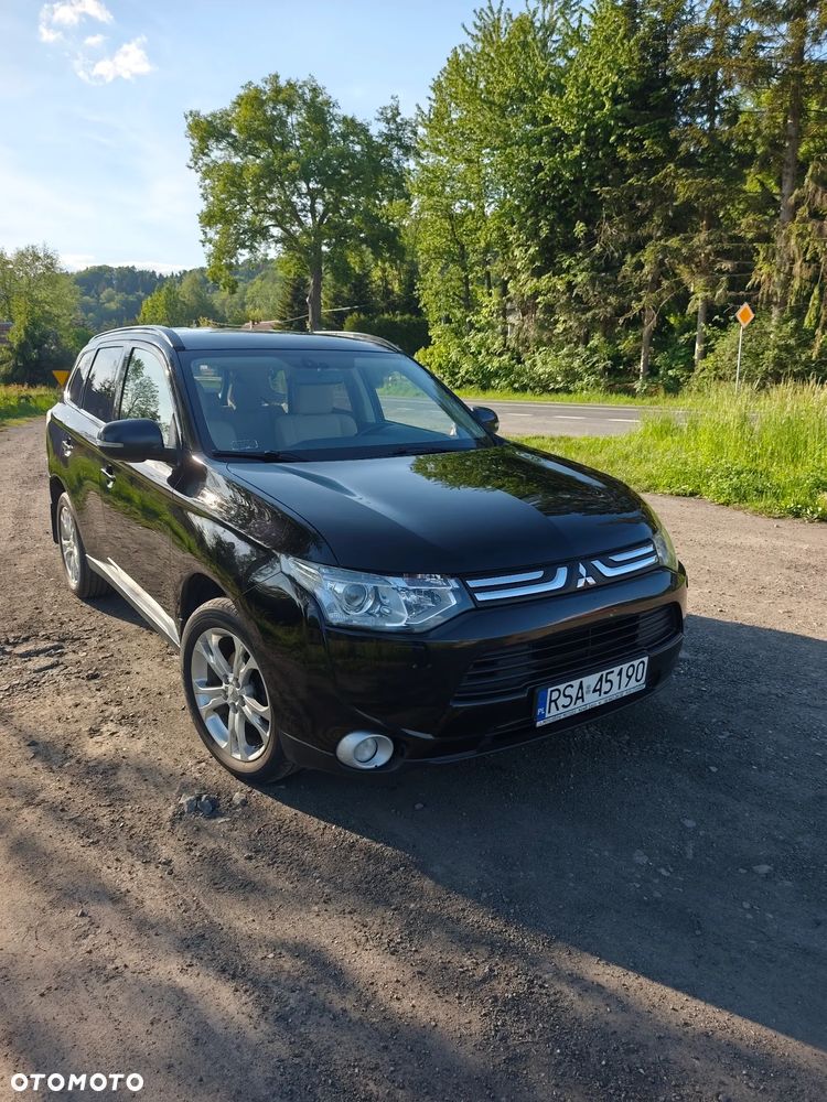 Mitsubishi Outlander 2.2 DID Intense + - 3