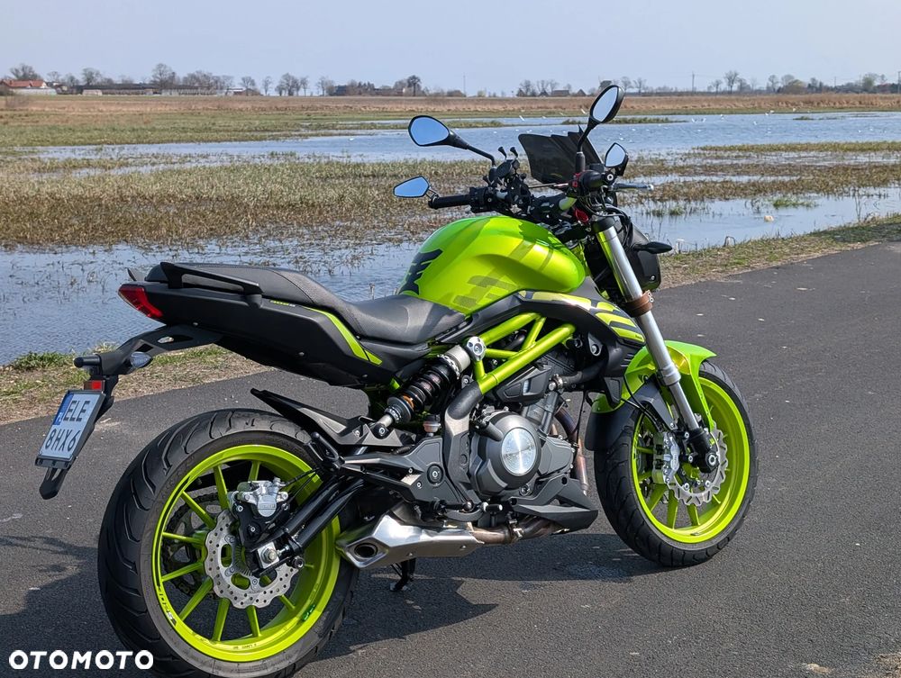 Benelli 302 S - 1