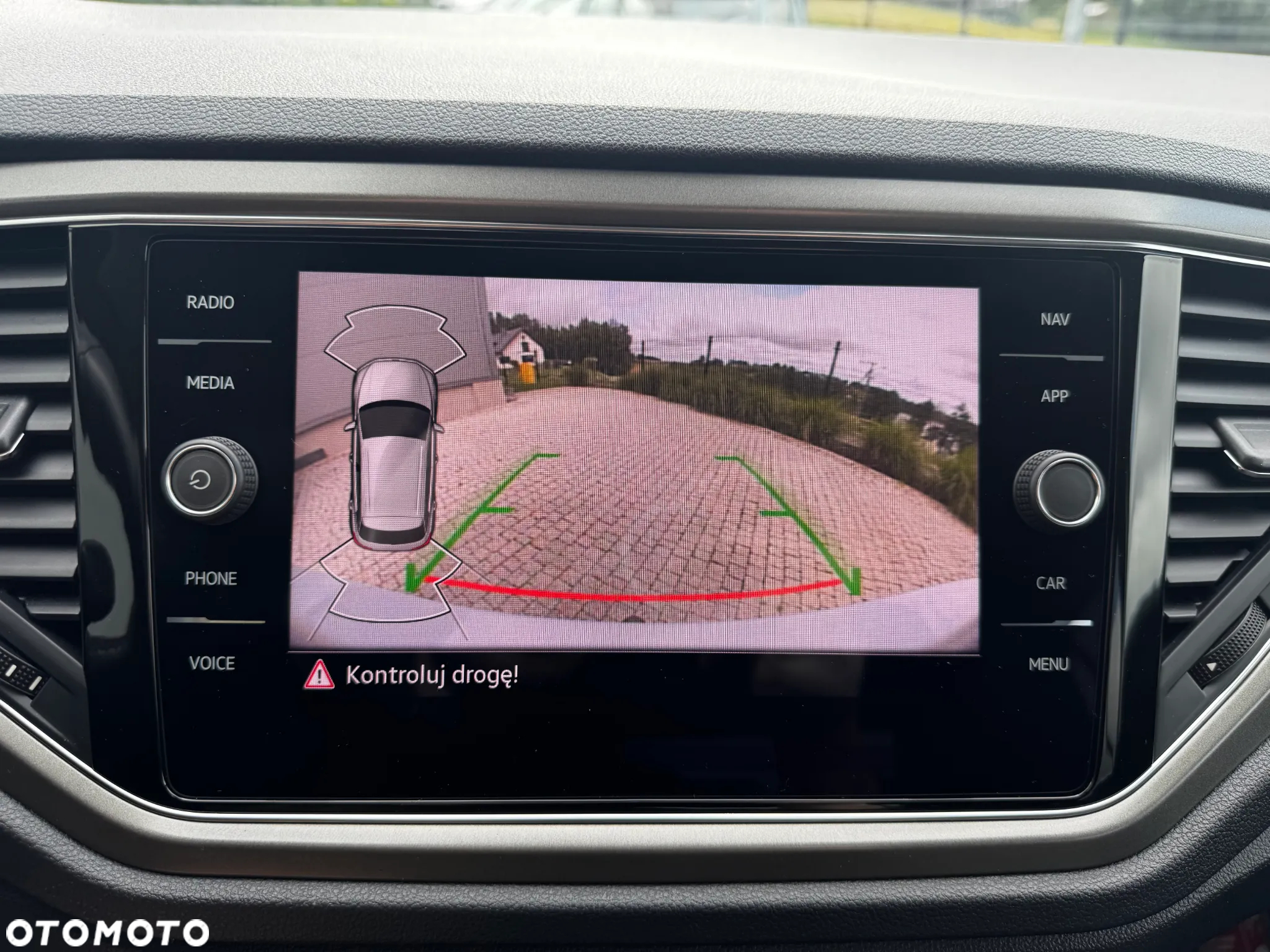 Volkswagen T-Roc 2.0 TDI SCR DSG IQ.DRIVE - 26