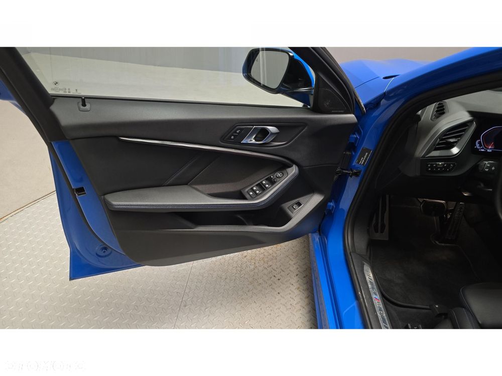 BMW Seria 1 118i - 17