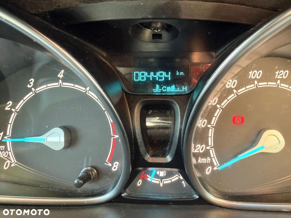 Ford Tourneo Courier 1.0 EcoBoost Trend - 24