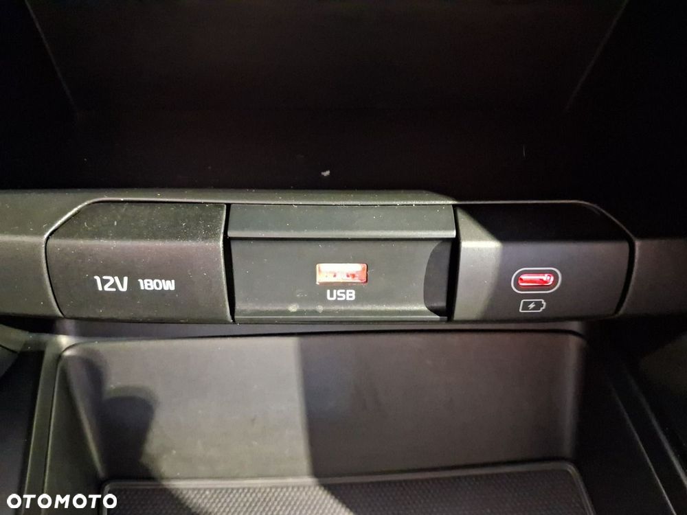Kia XCeed - 29