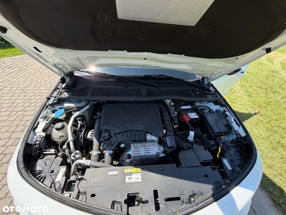 Opel Astra 1.2 Turbo Business Edition - 9