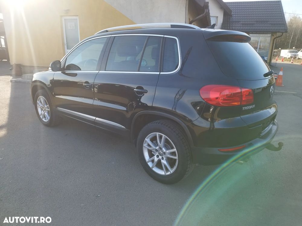 Volkswagen Tiguan - 2