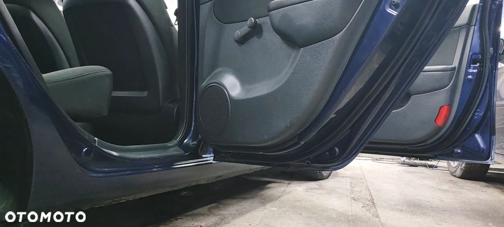 Hyundai i30 1.6 CRDi Comfort - 24