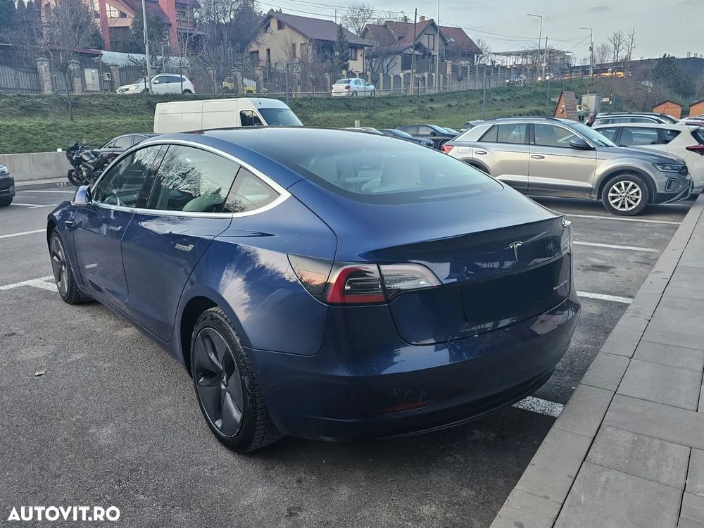 Tesla Model 3 Langstreckenbatterie Allradantrieb Dual Motor - 2