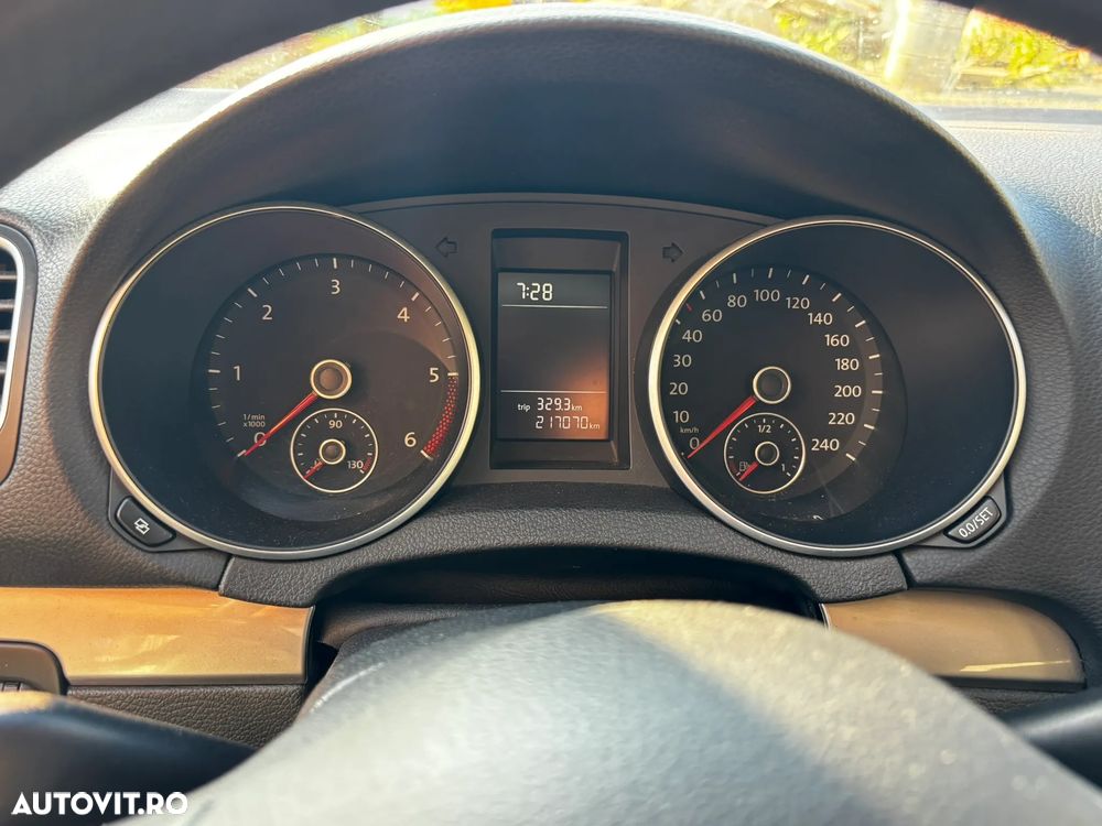 Volkswagen Golf 1.6 TDI BlueMotion Technology Comfortline - 10
