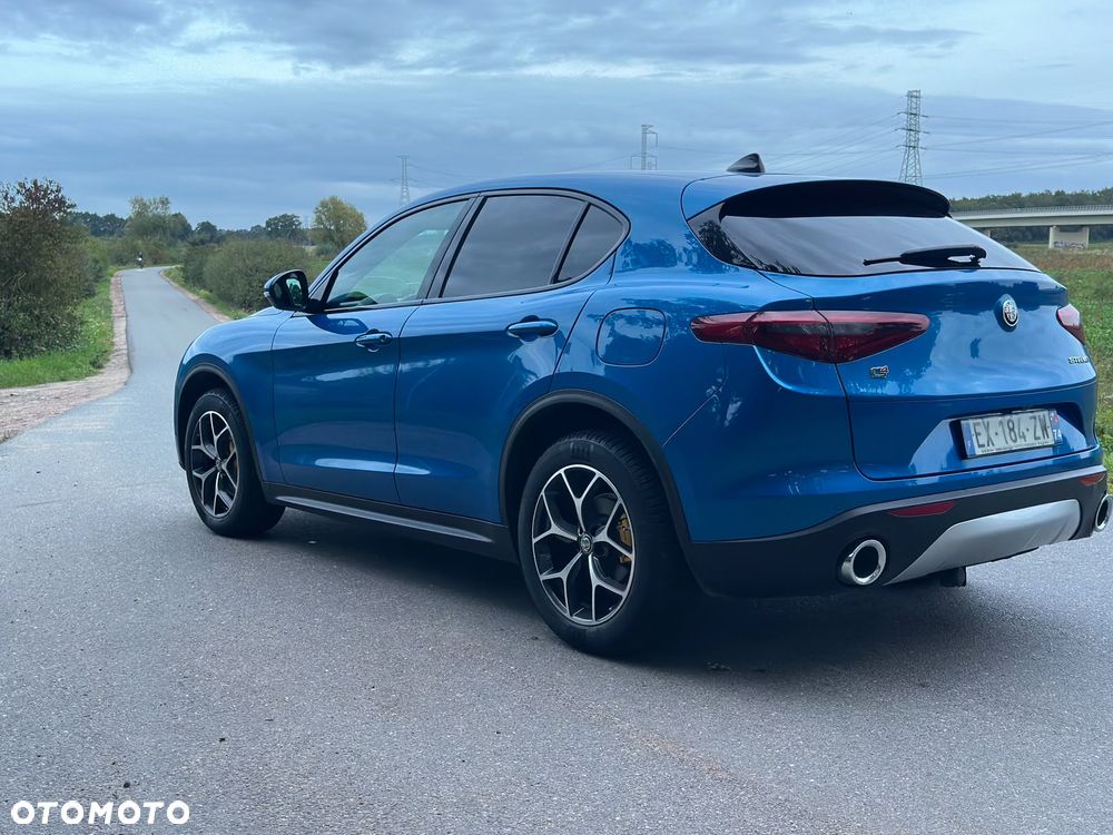 Alfa Romeo Stelvio - 19