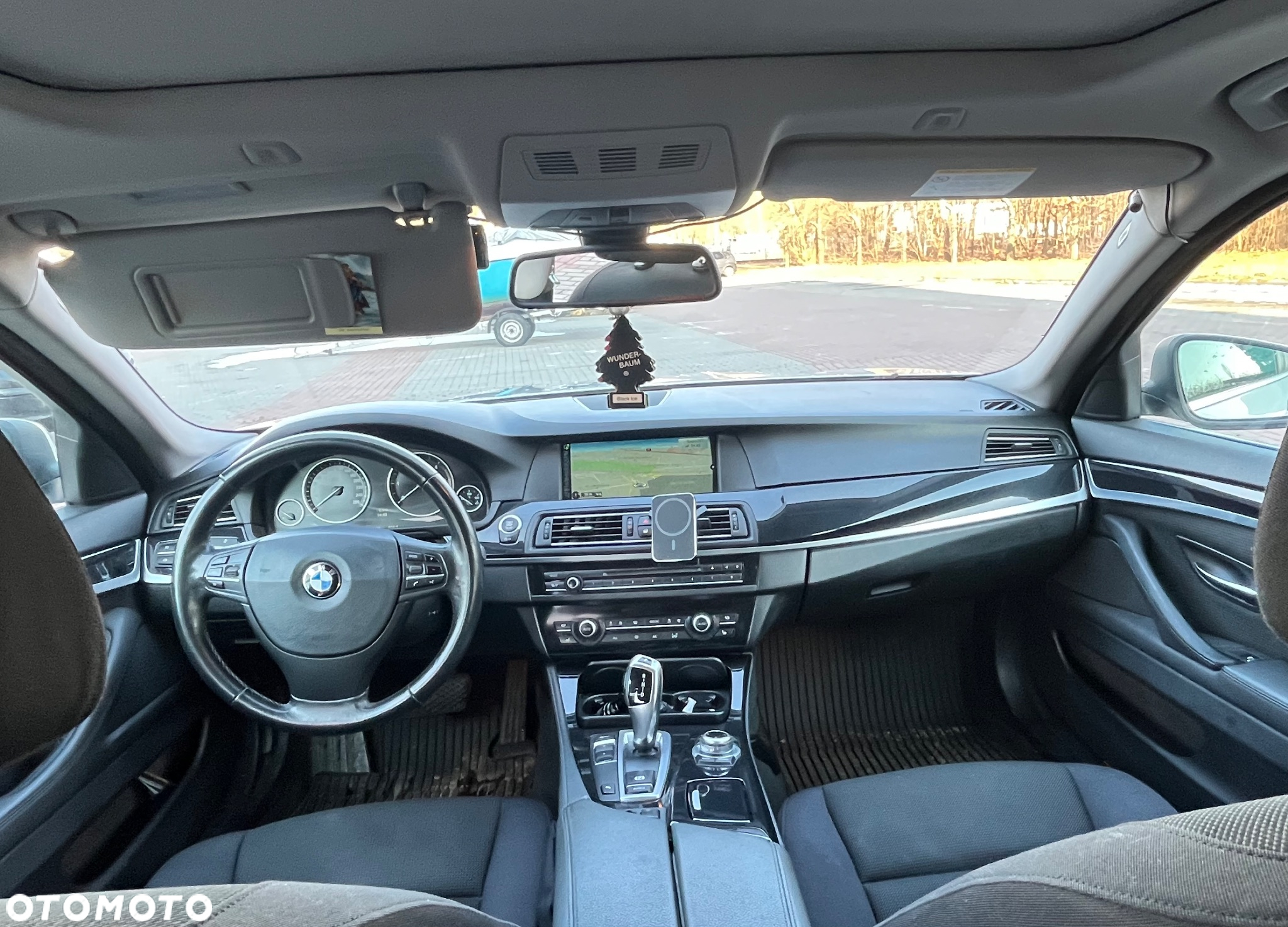 BMW Seria 5 520d Touring - 13