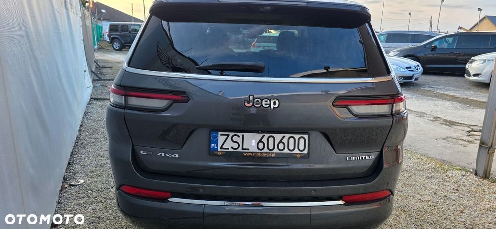 Jeep Grand Cherokee - 12