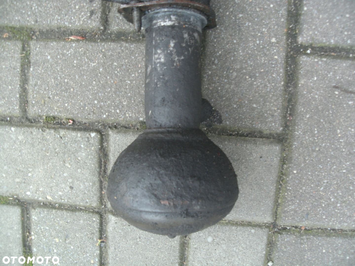 GRUSZKA SFERA SILOWNIK ZAWIESZENIA CITROEN C5 TYL - 1