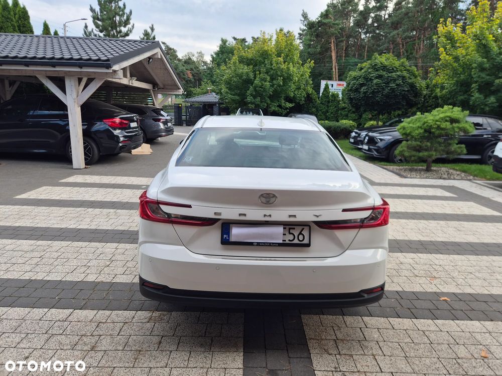 Toyota Camry - 15