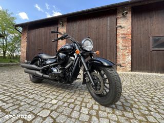 Suzuki Intruder