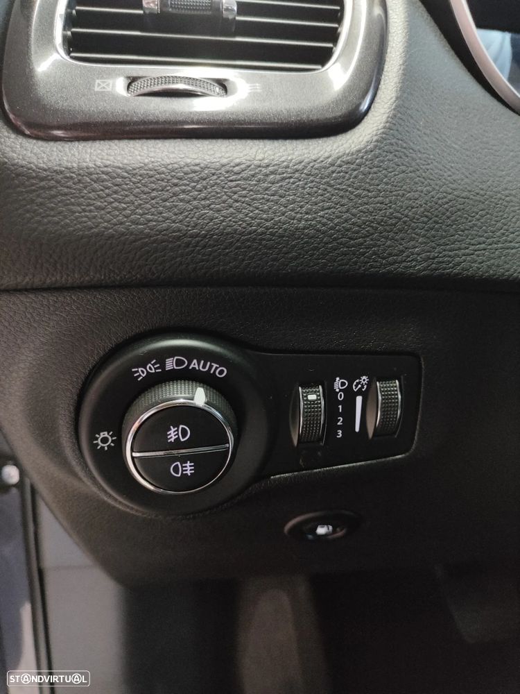 Jeep Compass 1.3 TG Limited - 26
