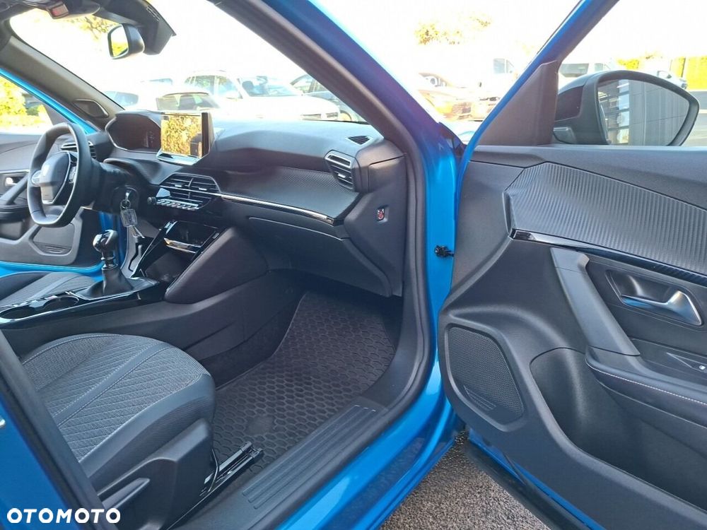 Peugeot 2008 - 17