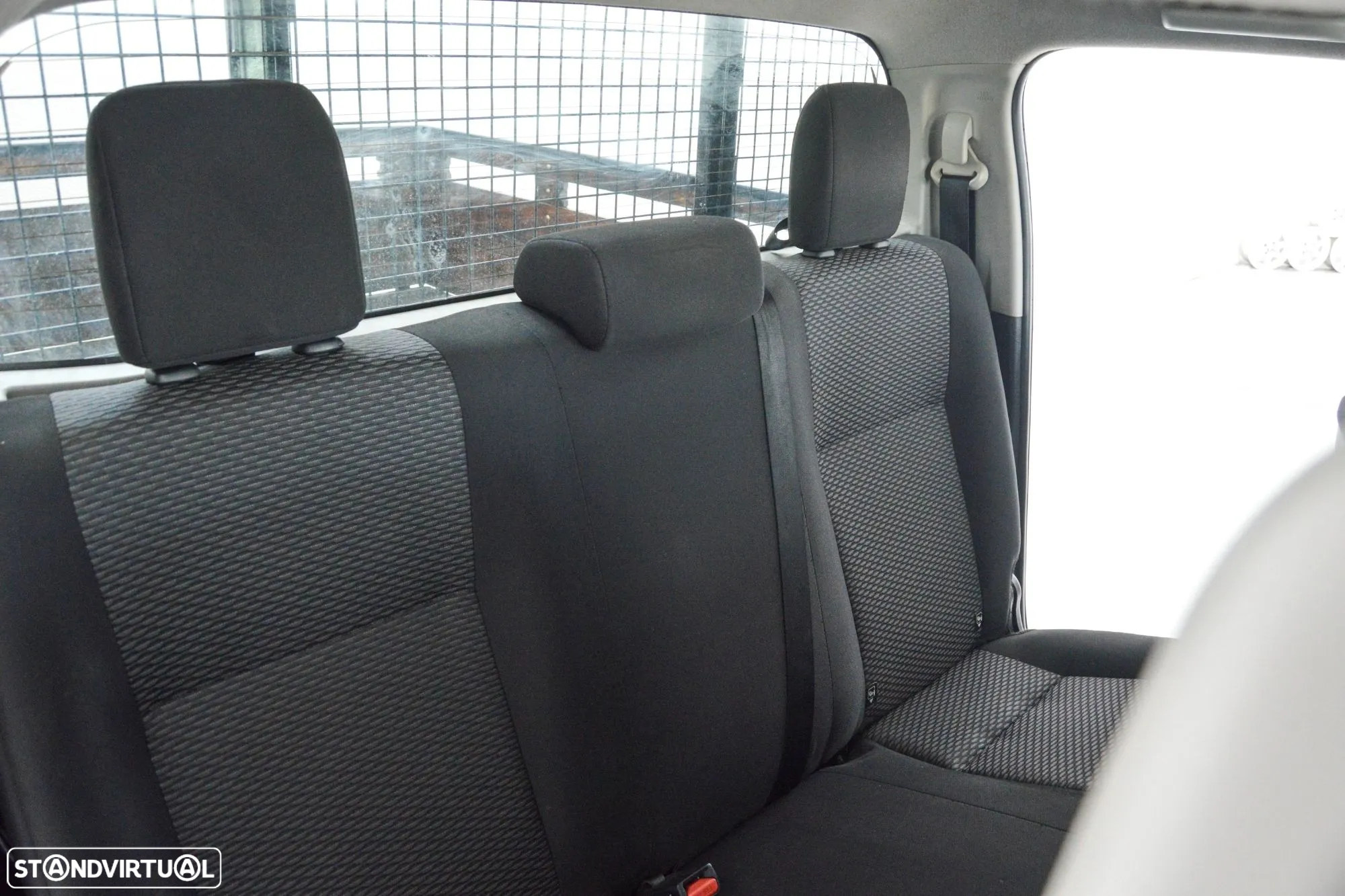 Toyota Hilux 2.4 D-4D 2WD CD CM - 49