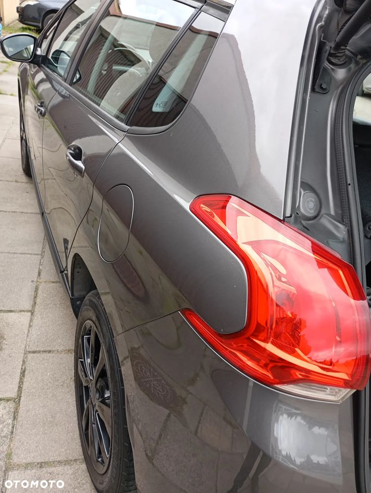 Peugeot 2008 PureTech 82 Urban Move - 4