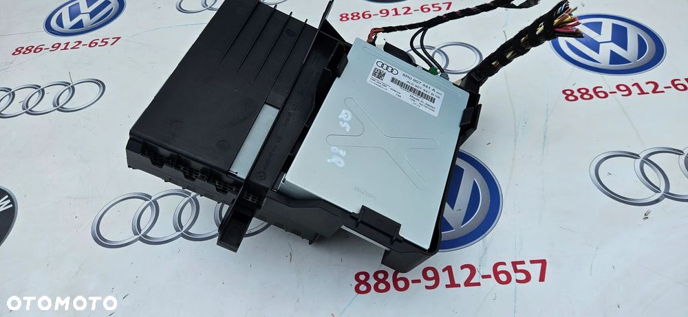 Audi Q5 8R EKRAN WYŚWIETLACZ MONITOR MMI NAWIGACJI 8R0919604A  JEDNOSTKA STACJA MULTIMEDIA MMI HARMAN 8R1035746D  TUNER RADIA MMI  4G0035082G  STEROWNIK KAMERY COFANIA 8R0907441A  STELAŻ MODULÓW 8R0035209B - 14