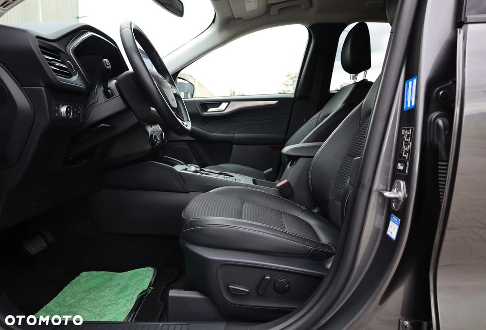 Ford Kuga 2.5P PHEV FWD Titanium X - 23