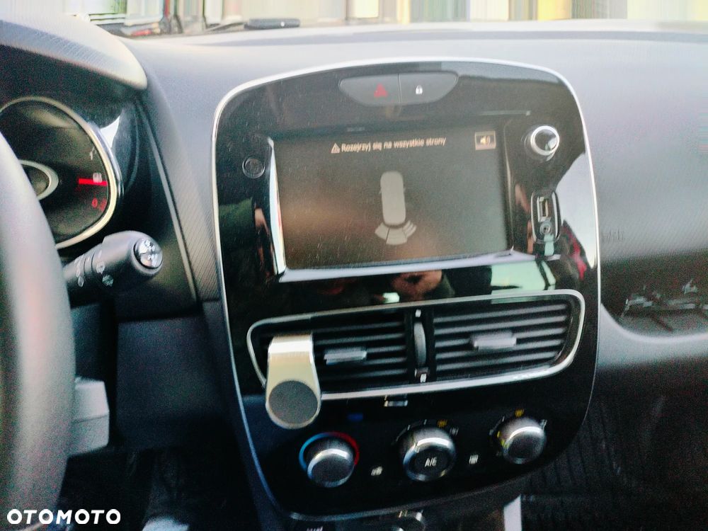 Renault Clio - 12