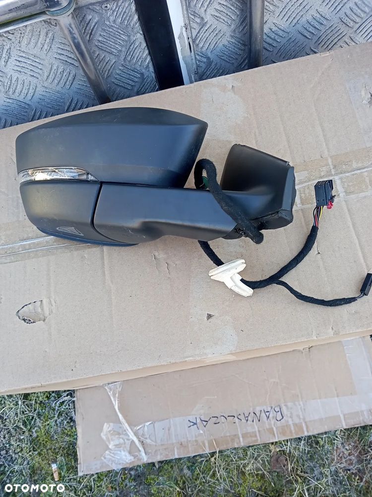 LUSTERKO Lewe  Prawe SKODA KAROQ różne funkcje asystent fotohrom - 6