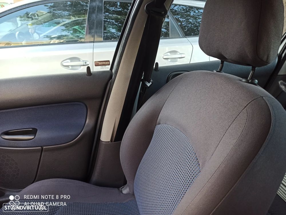 Peugeot 206 1.1 XT - 10