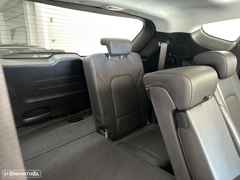 Hyundai Santa Fe blue 2.2 CRDI 2WD Auto Family+ - 35