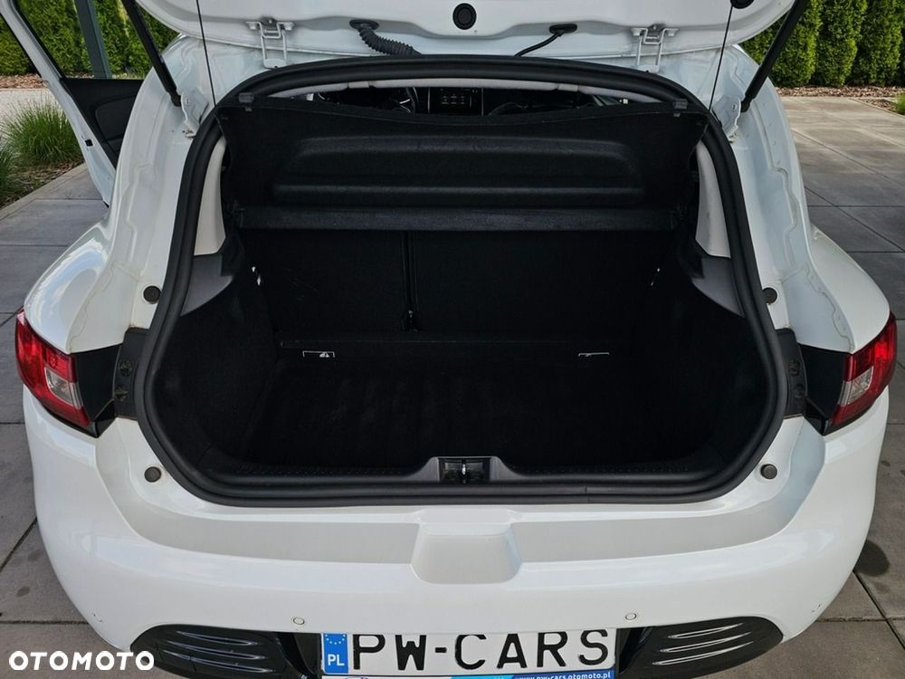 Renault Clio - 29