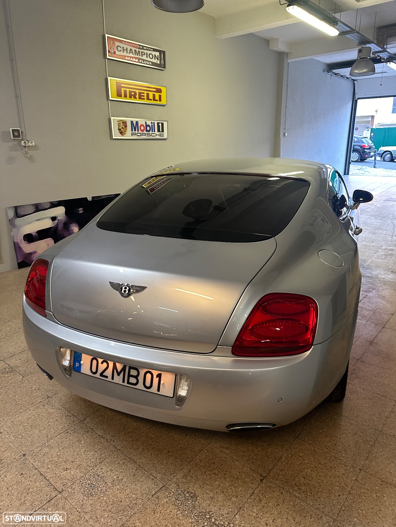 Bentley Continental GT - 10