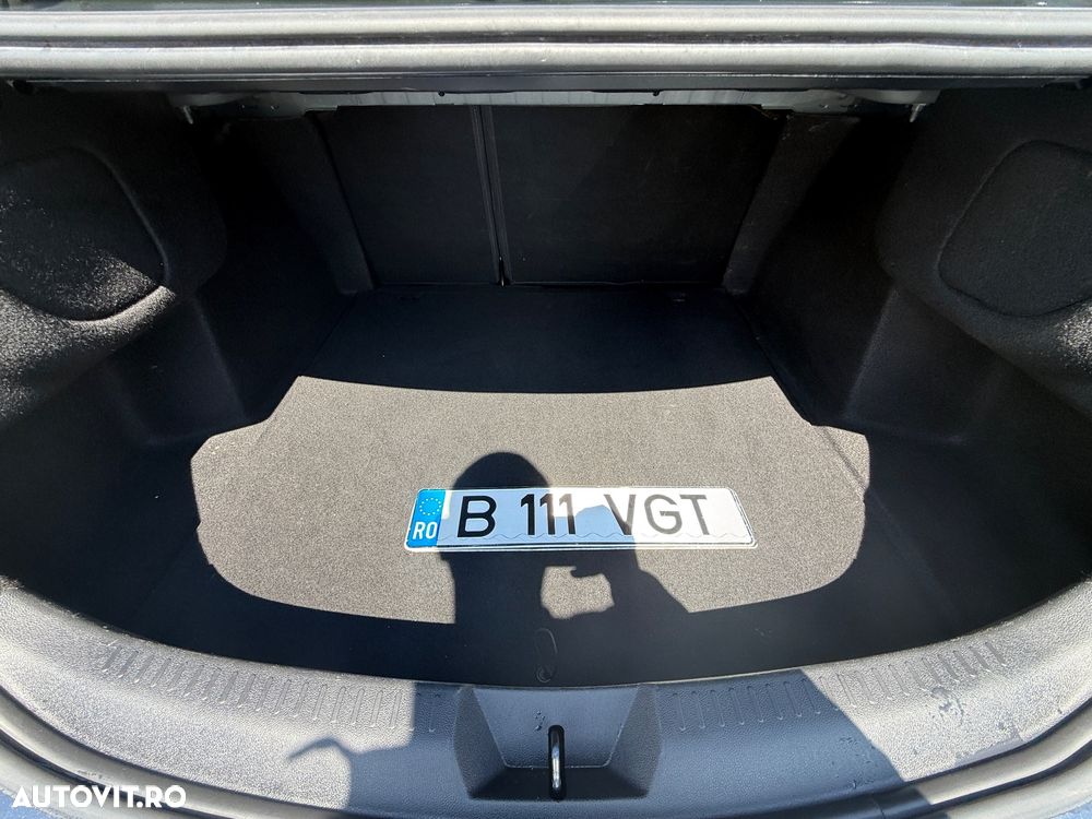 Renault Megane TCe 140 EDC GPF Zen - 22