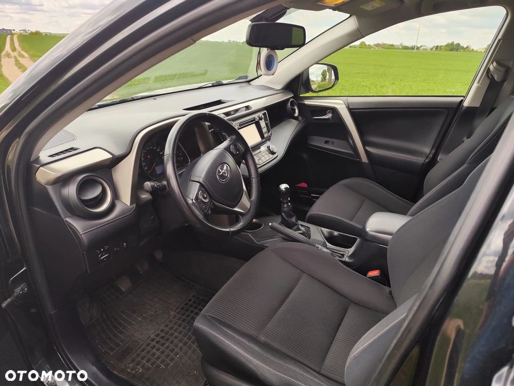 Toyota RAV4 2.0 D-4D Active - 8