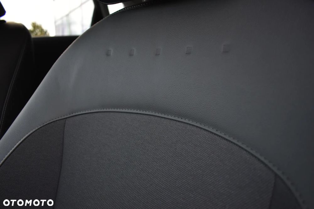 Hyundai Kona 64kWh Executive - 20