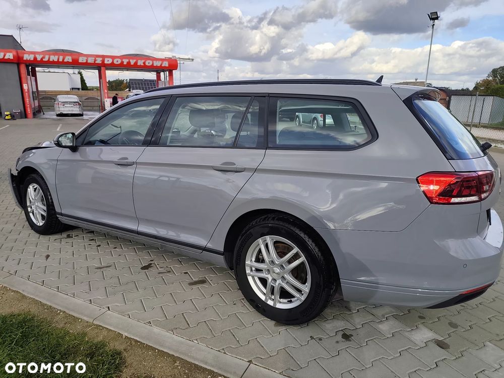 Volkswagen Passat 2.0 TDI SCR Business DSG - 1