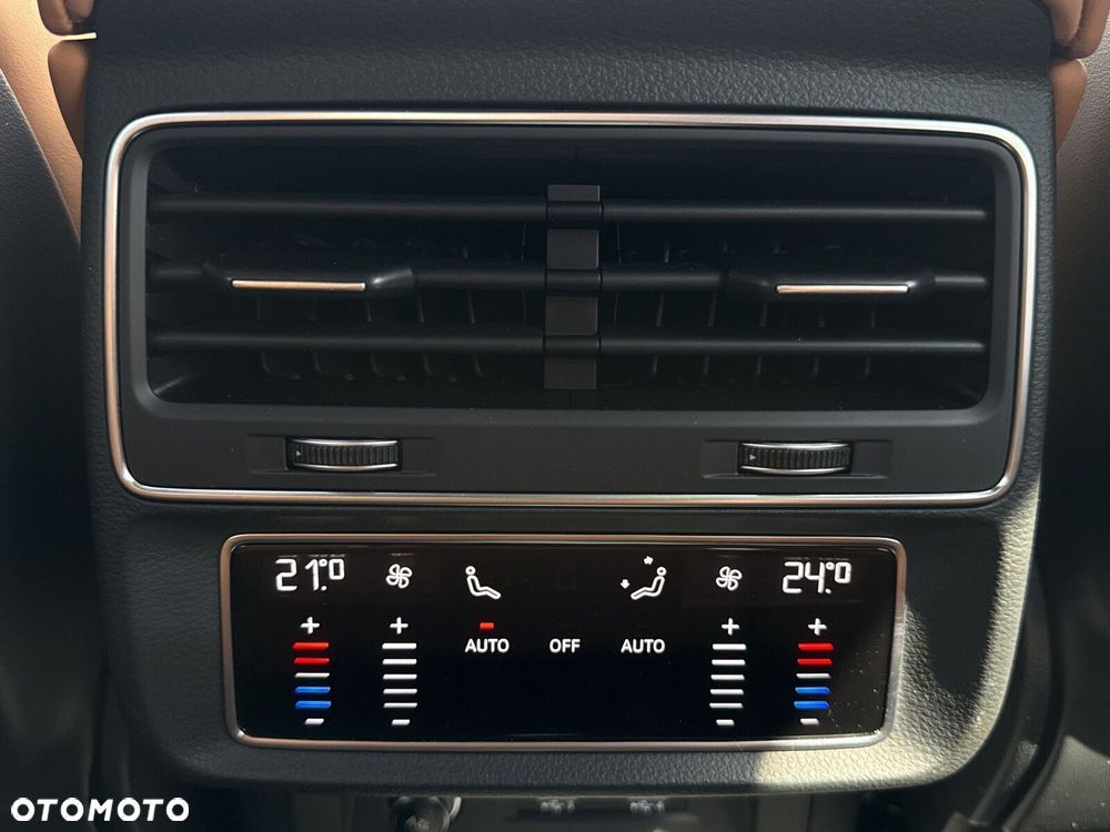 Audi Q8 50 TDI mHEV Quattro Tiptronic - 33