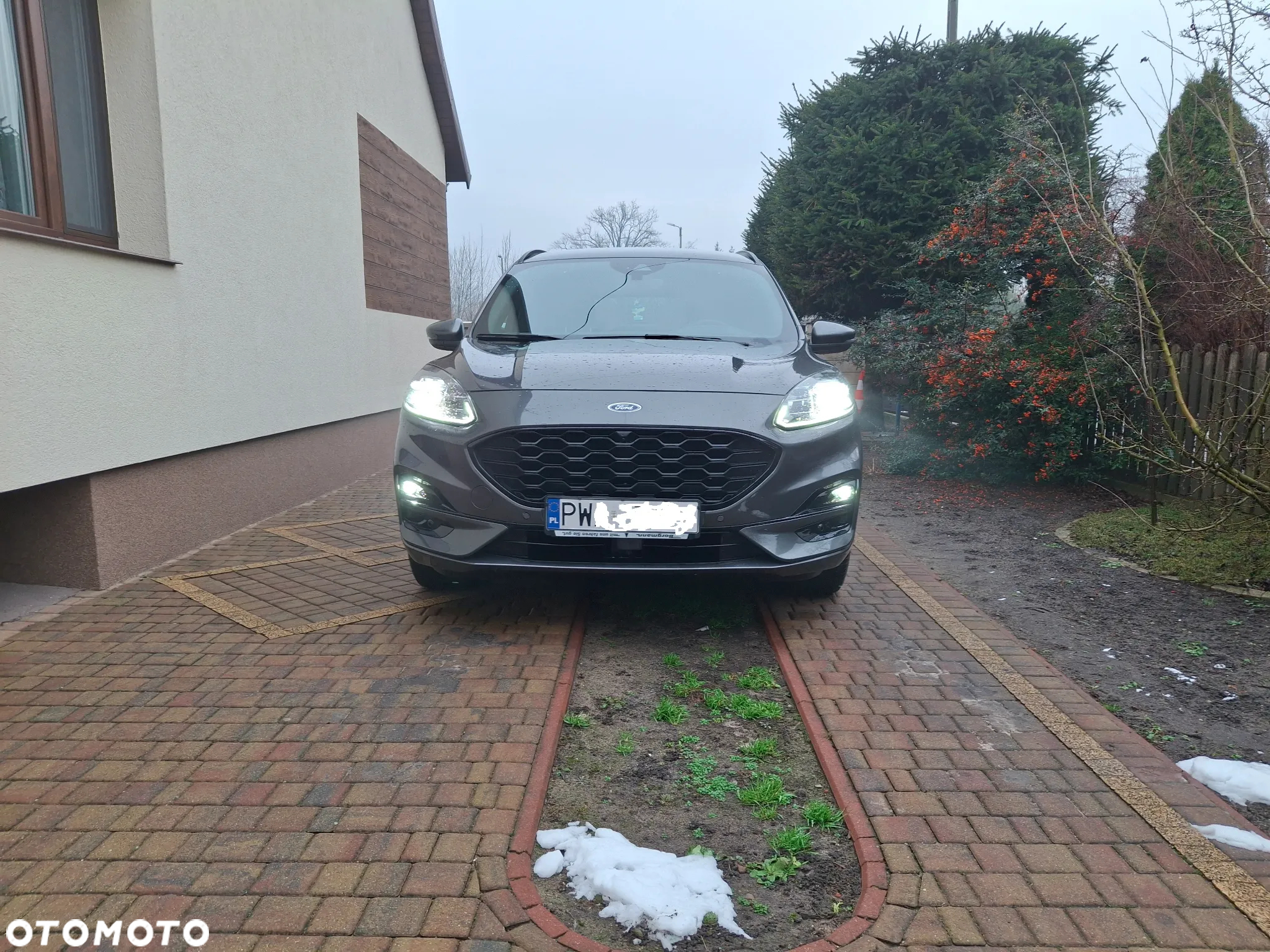 Ford Kuga 1.5 EcoBoost ST-LINE X - 21