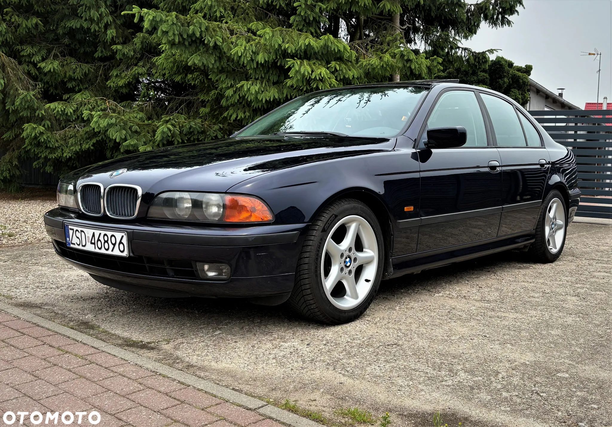 BMW Seria 5 520i - 1