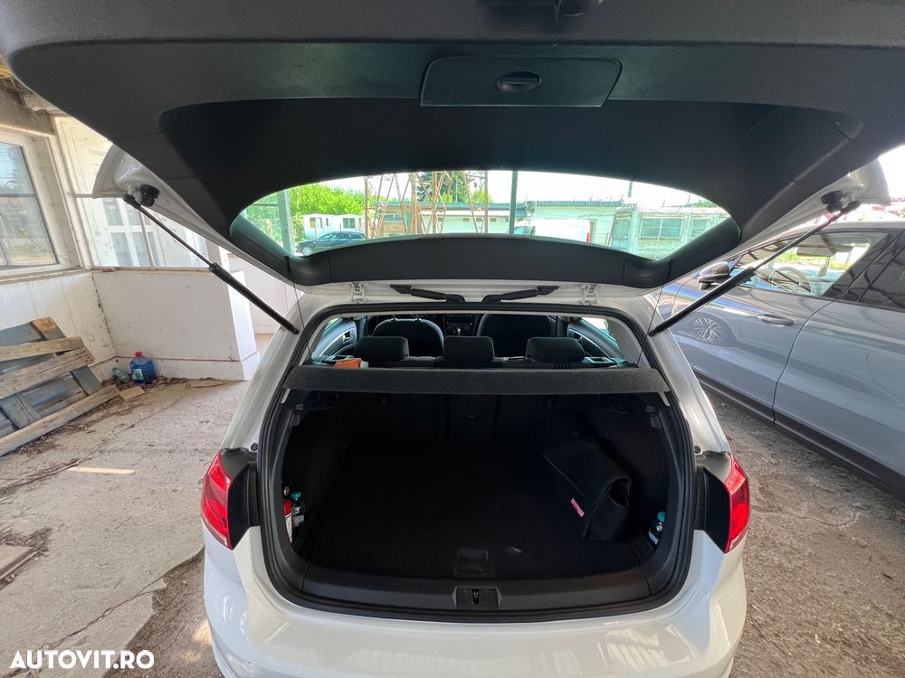 Volkswagen Golf 1.2 TSI BlueMotion Technology DSG Allstar - 12