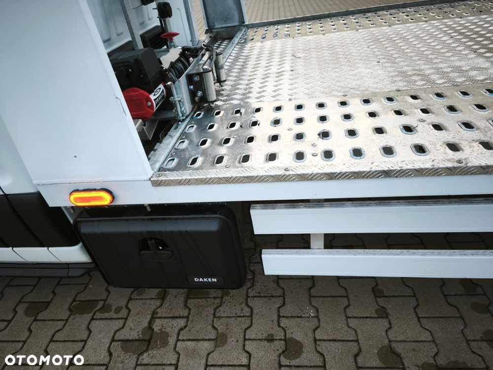 Ford Transit bliźniak laweta / autopomoc. Najazd 5m - 19