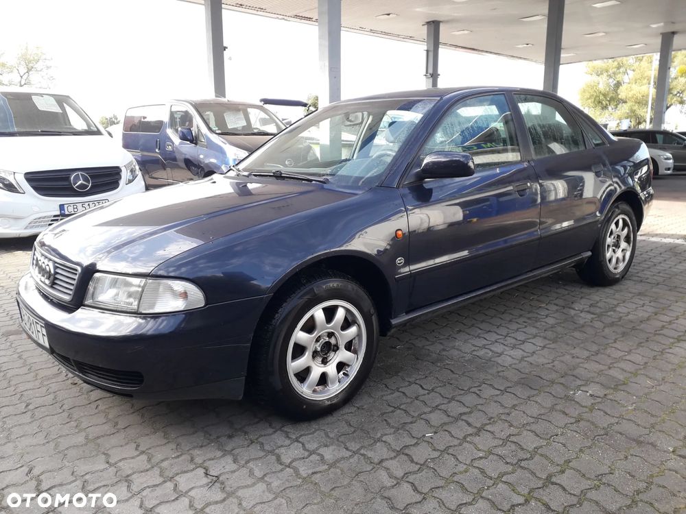 Audi A4 Limousine