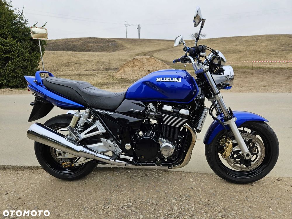 Suzuki GSX - 3