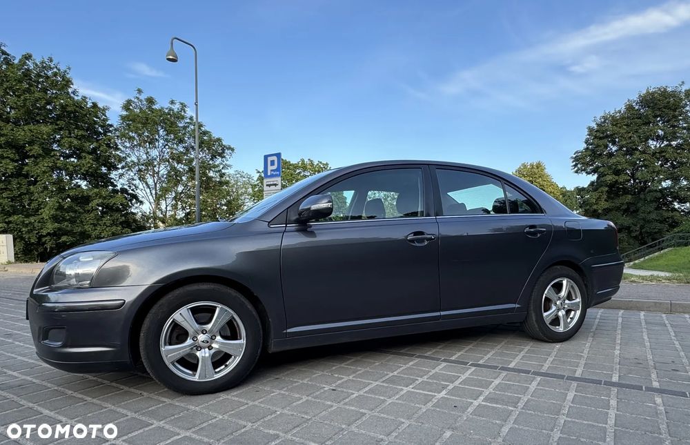 Toyota Avensis - 3
