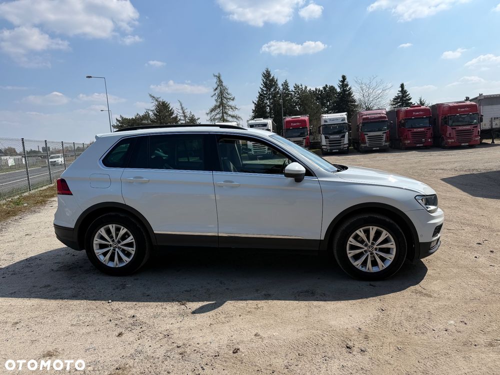 Volkswagen Tiguan - 4