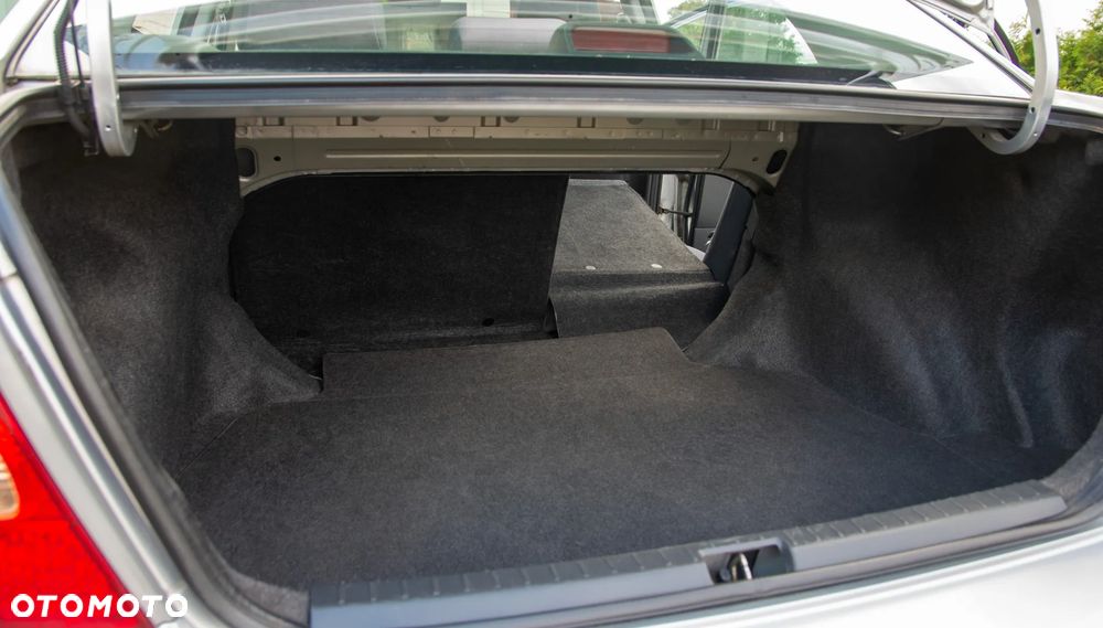 Toyota Corolla - 14