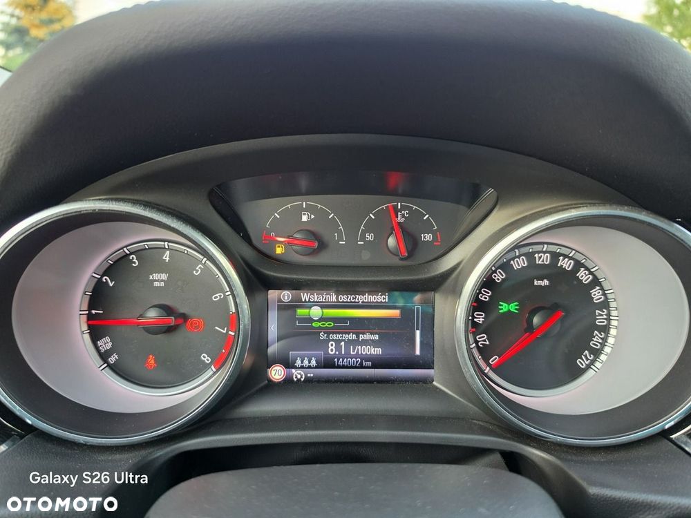 Opel Insignia - 38