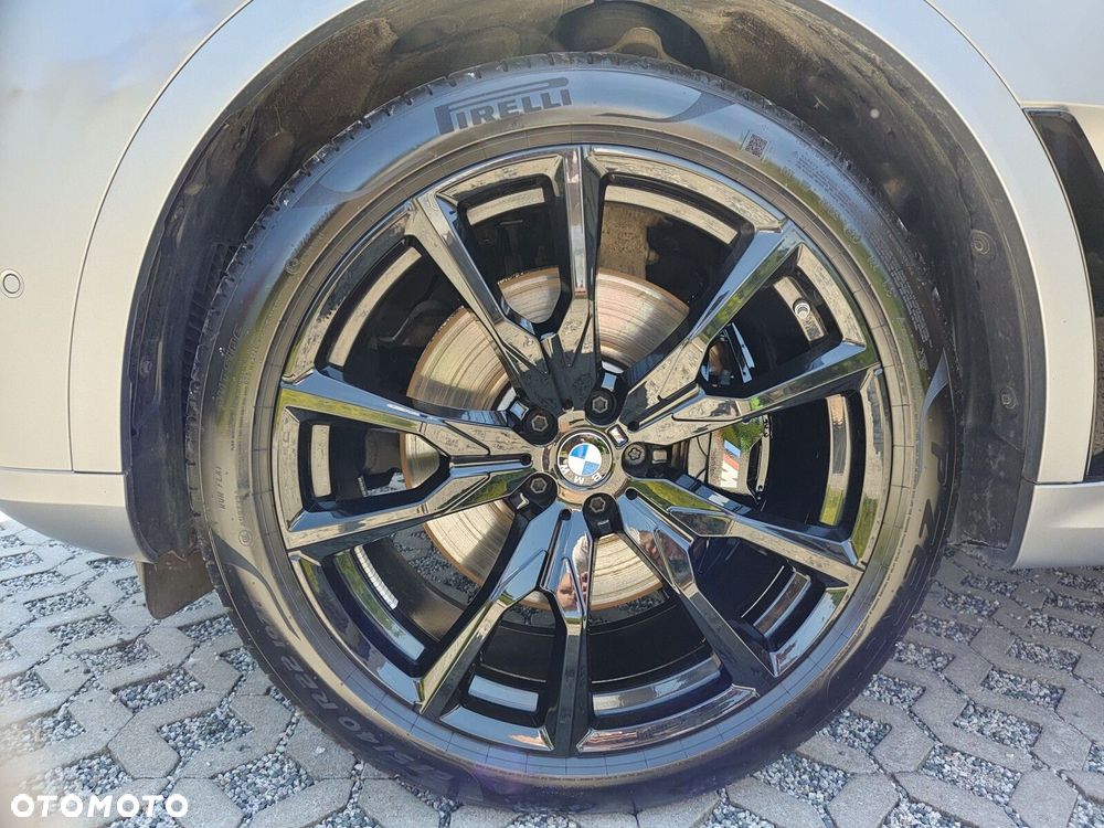 BMW X7 - 10