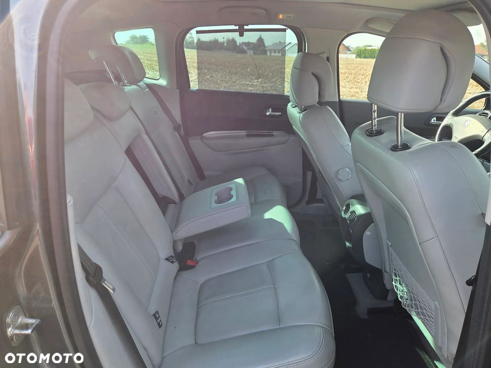 Peugeot 3008 1.6 Premium+ - 21