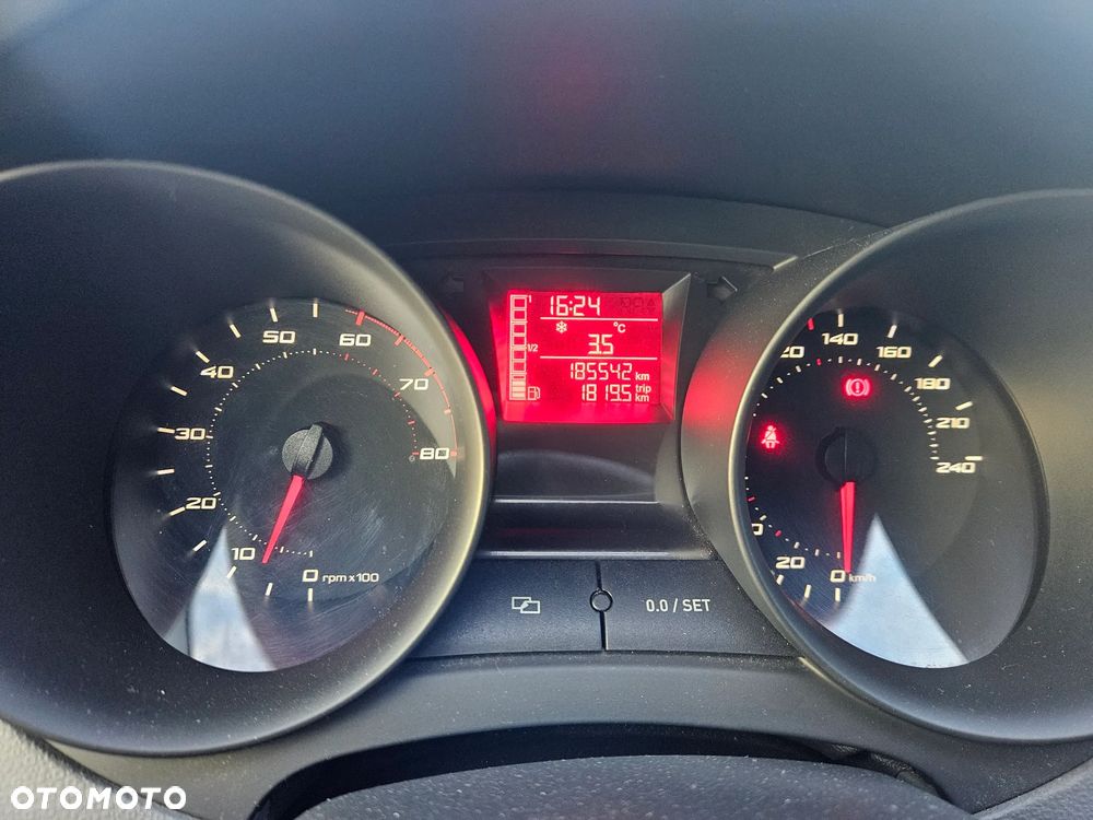 Seat Ibiza 1.4 16V Style - 9