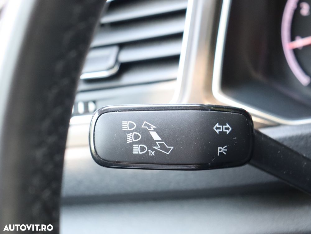 Volkswagen T-Roc 1.0 TSI Design - 16