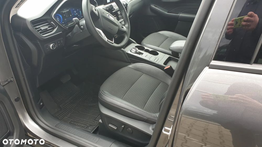 Ford Kuga 2.5 FHEV AWD Titanium X - 20